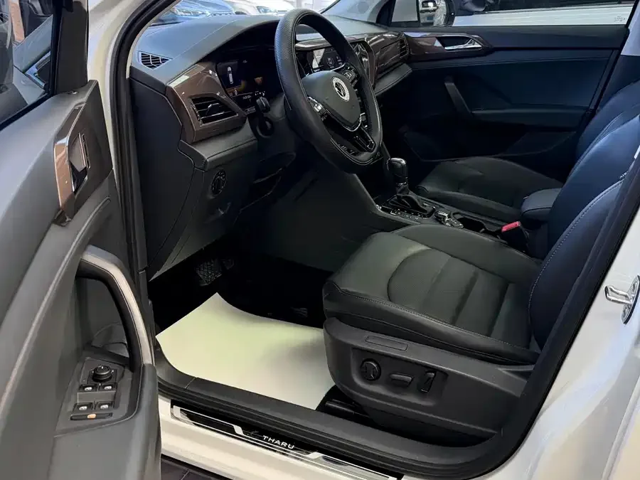 Volkswagen Tiguan (Tharu) Tuyue 2022 280TSI 2WD Luxury Edition 2022 — миниатюра 3