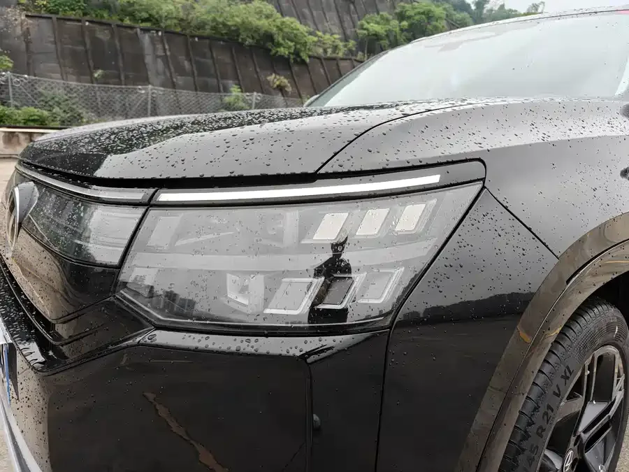 Volkswagen Teramont 2025 Touron Pro 450TSI 4WD Exploration Edition 2025 — миниатюра 3