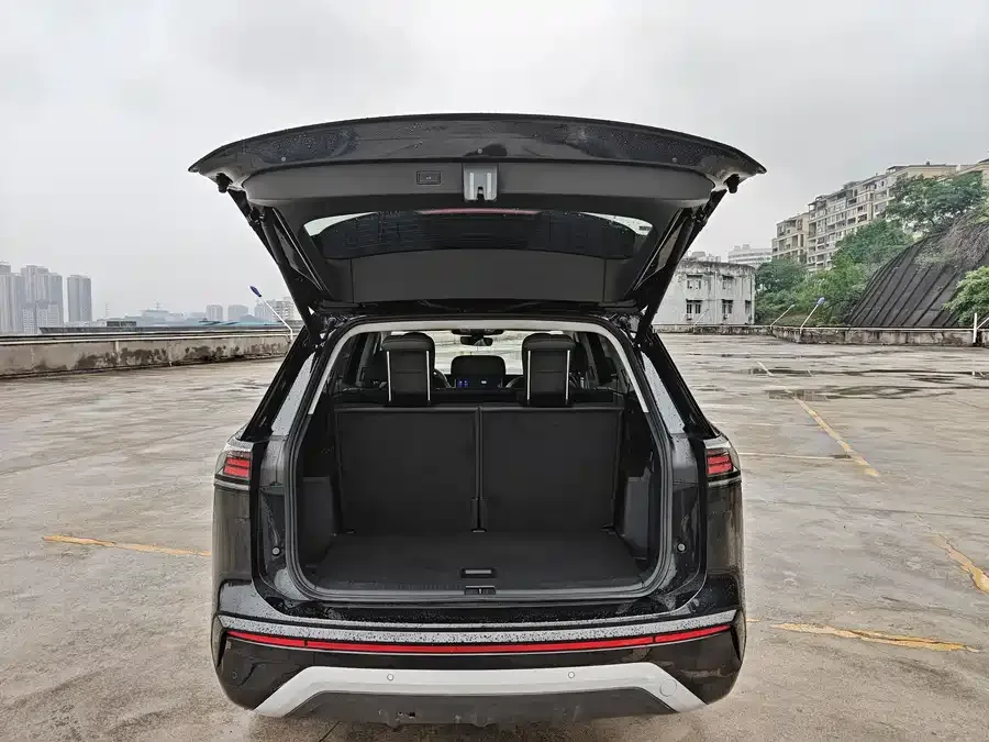 Volkswagen Teramont 2025 Touron Pro 450TSI 4WD Exploration Edition 2025 — миниатюра 5