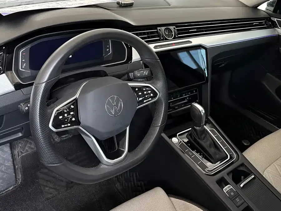 Volkswagen Magotan Magotan 2025 facelift model 330TSI DSG luxury model 2025 — миниатюра 4