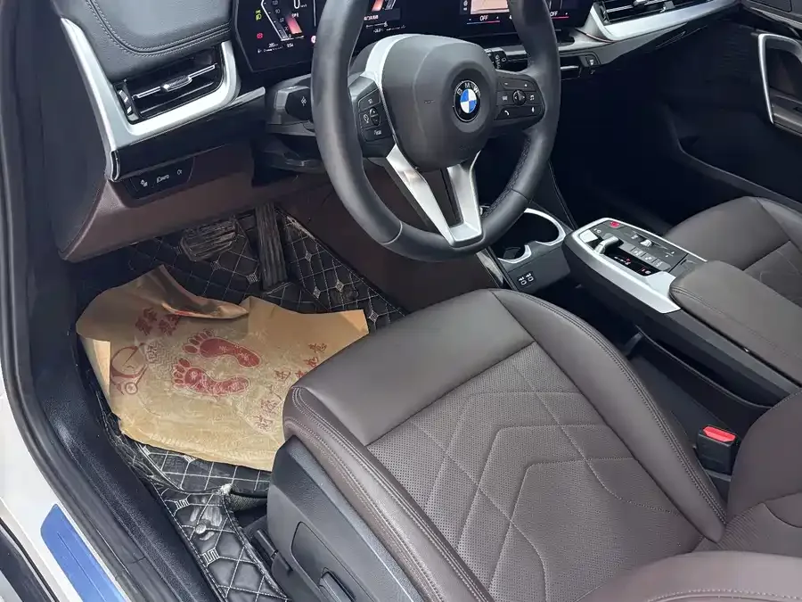 BMW X1 2023 sDrive20Li X Design Package 2024 — миниатюра 4