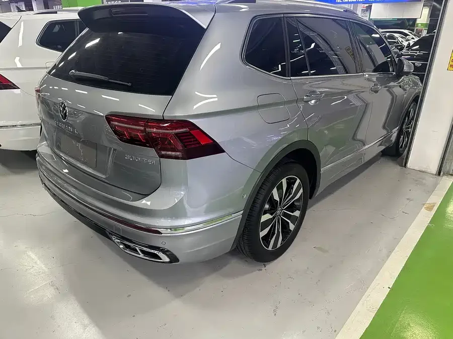 Volkswagen Tiguan L Tiguan L 2022 330TSI Automatic 2WD R-Line Flagship Edition 2022 — миниатюра 5