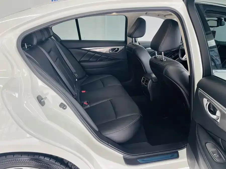 Infiniti Q50L 2022 2.0T Advanced Edition 2023 — миниатюра 4