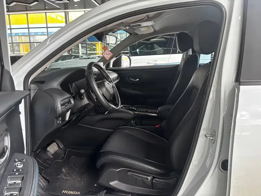 Honda HR-V 2023 2.0L e:HEV Speed Edition 2024 — миниатюра 3