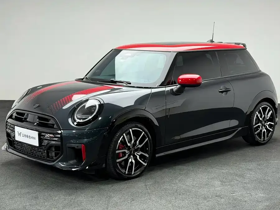MINI JCW 2025