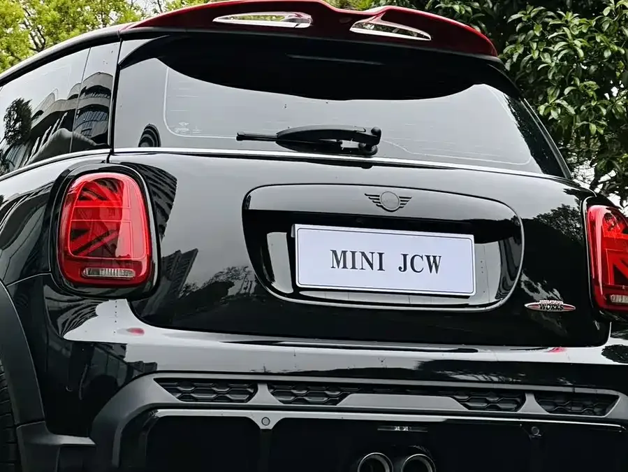 MINI JCW MINI JCW 2022 2.0T JOHN COOPER WORKS ALL-IN 2022 — миниатюра 3