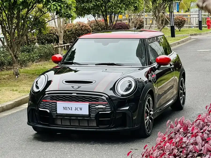 MINI JCW 2022