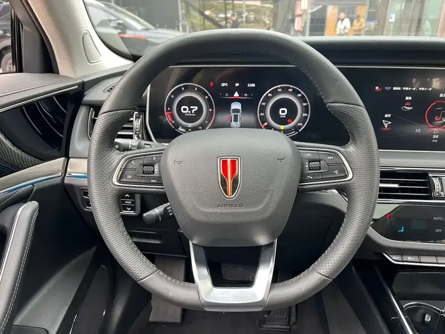 Hongqi HS5 Hongqi HS5 2022 facelift 2.0T Zhilian Qixiang Edition 2023 — миниатюра 4