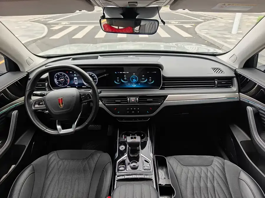 Hongqi HS5 Hongqi HS5 2022 facelift 2.0T Zhilian Qixiang four-wheel drive version 2022 — миниатюра 3