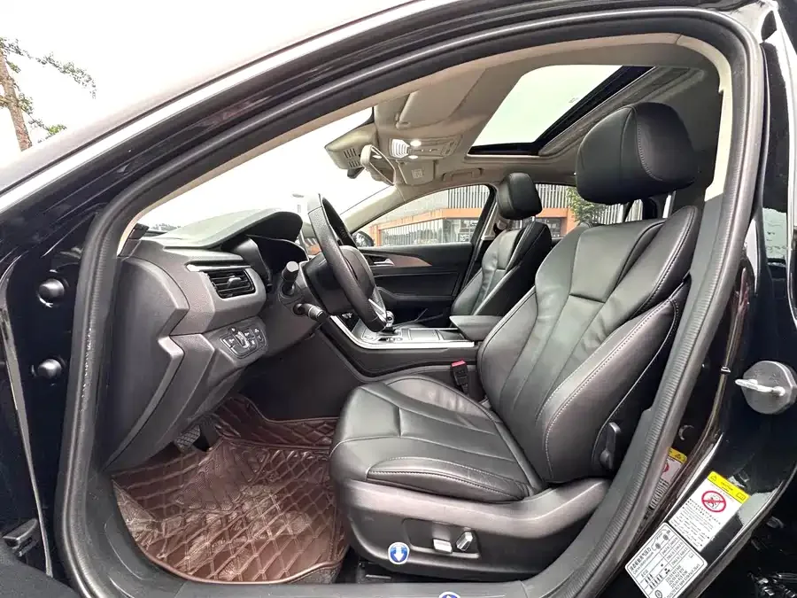 Hongqi H5 Hongqi H5 2022 Classic Model 1.8T Automatic Intelligent Connection Flagship Edition 2022 — миниатюра 4