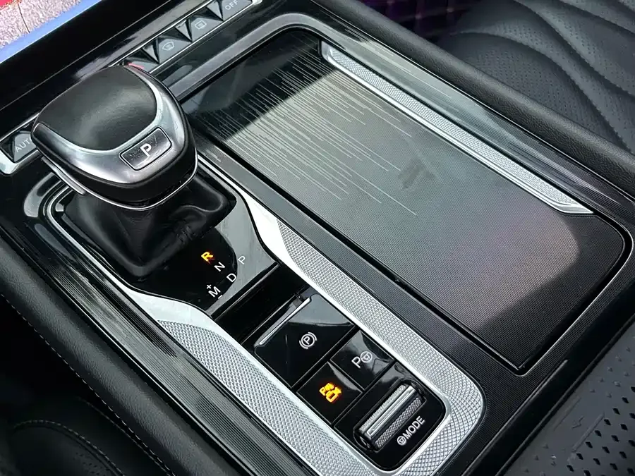 Hongqi H5 Hongqi H5 2023 2.0T Automatic Intelligent Connection Flagship Edition 2023 — миниатюра 3