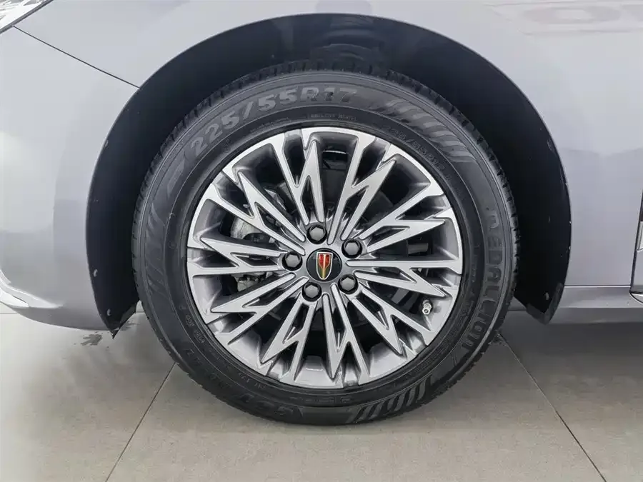 Hongqi H5 Hongqi H5 2023 2.0T Automatic Intelligent Connected Flag Edition 2023 — миниатюра 5