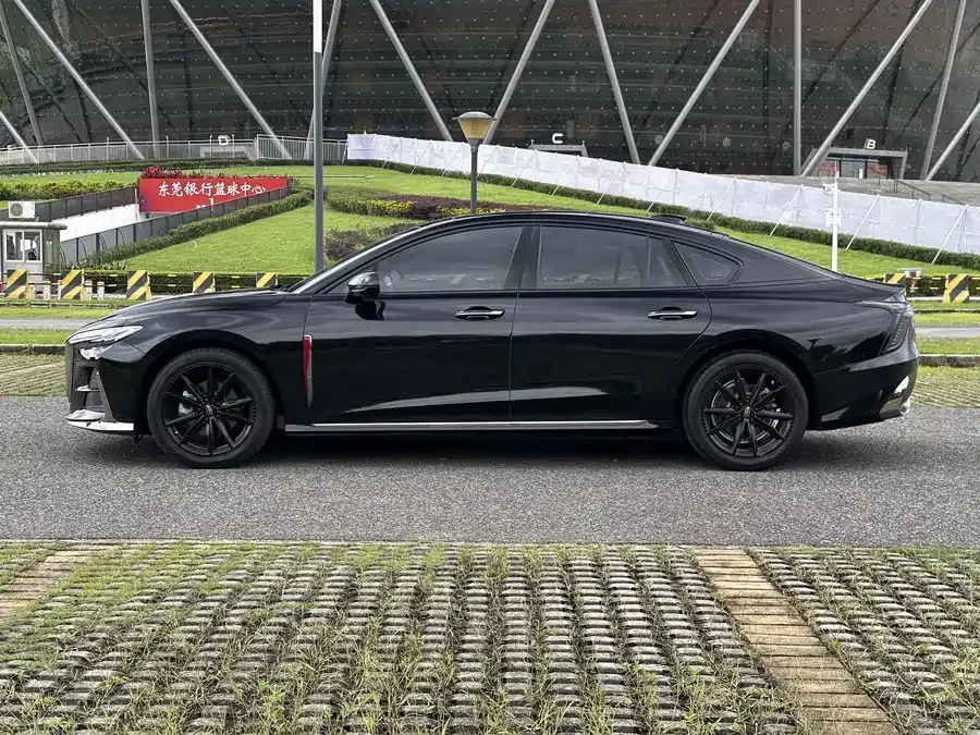 Hongqi H6 Hongqi H6 2023 2.0T Luxury Edition 2023 — миниатюра 2