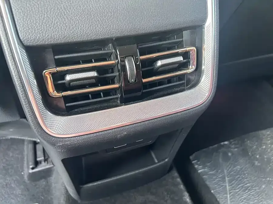 Hongqi H5 Hongqi H5 2023 2.0T Automatic Intelligent Connection Flagship Chang Edition 2023 — миниатюра 5