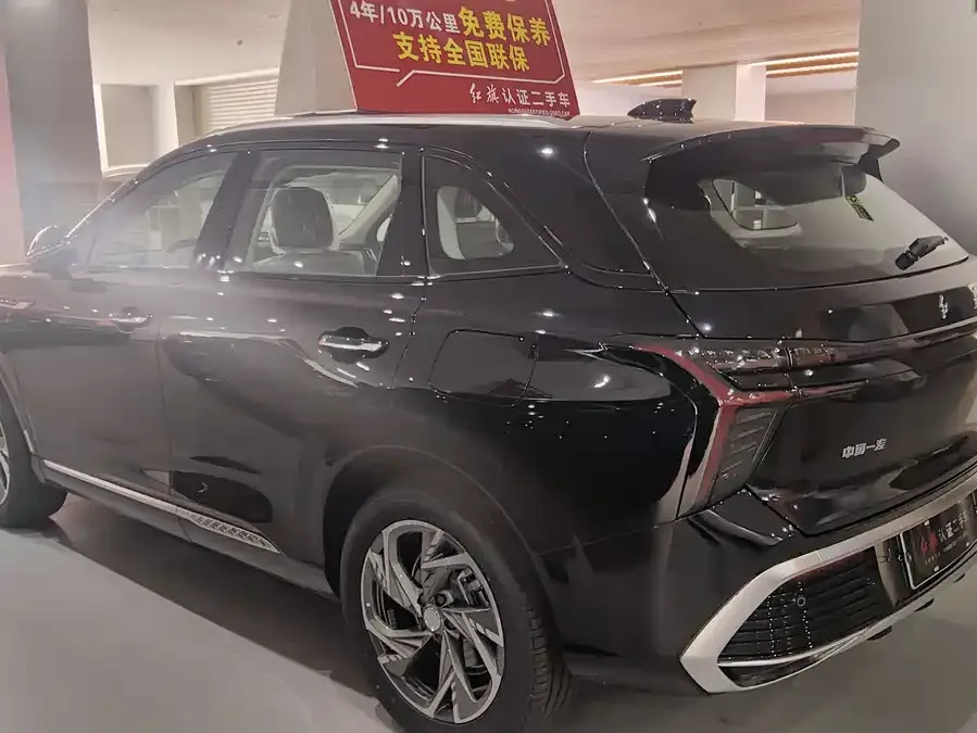 Hongqi HS3 PHEV Hongqi HS3 PHEV 2025 125km Jinwei PLUS 2 Millionth Commemorative Edition 2026 — миниатюра 3