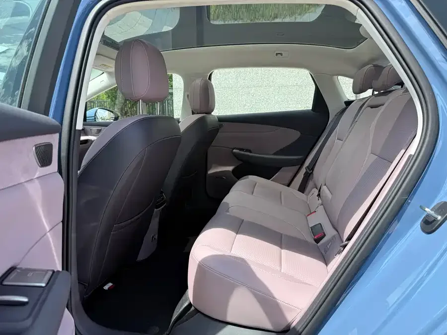 Hongqi Tiangong 05 Hongqi Tiangong 05 2025 750 Smart Edition 2025 — миниатюра 2