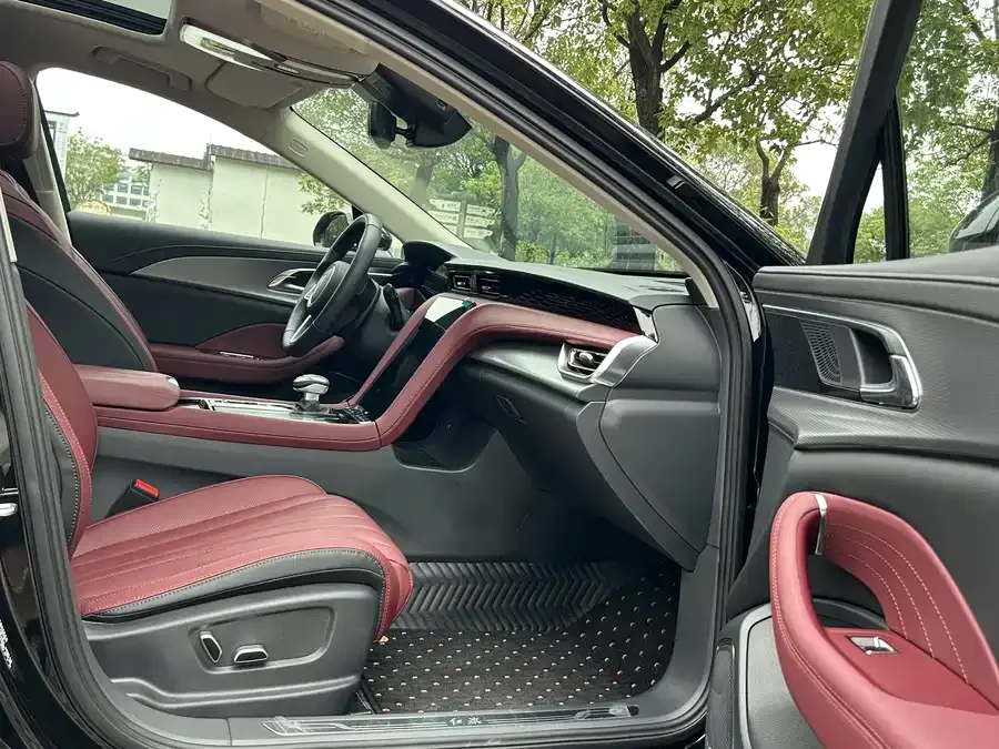 Hongqi H5 Hongqi H5 2023 2.0T Automatic Intelligent Connection Flagship Chang Edition 2023 — миниатюра 2