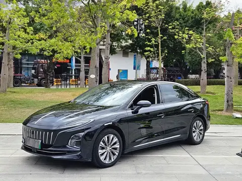 Hongqi E-QM5 2024 buy in Moscow