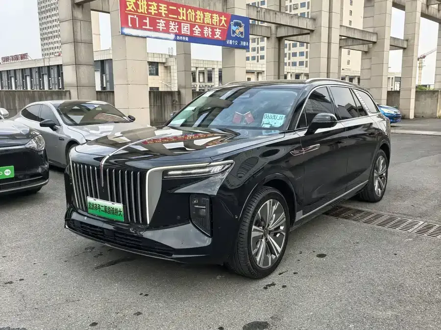 Hongqi E-HS9 2022