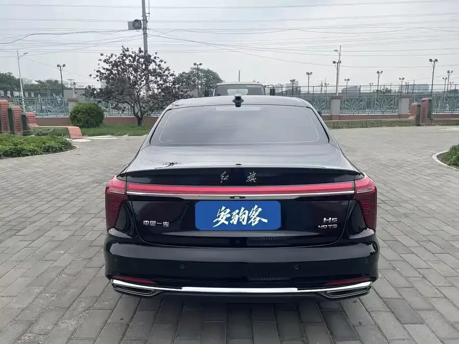 Hongqi H5 Hongqi H5 2023 1.8T Automatic Business Edition 2023 — миниатюра 2