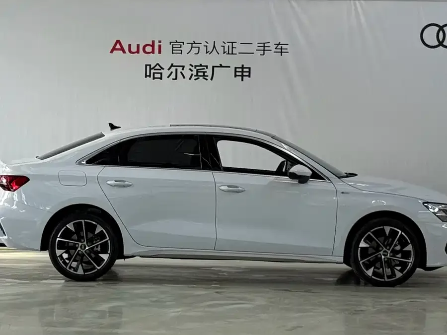 Audi A3 2026 A3L Limousine 35TFSI Flying Spur Luxury Edition 2026 — миниатюра 2