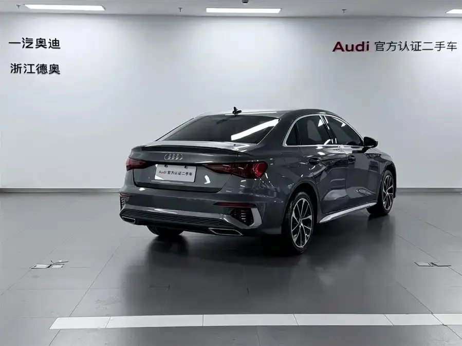 Audi A3 2021 A3L Limousine 35 TFSI aggressive and sporty 2022 — миниатюра 4