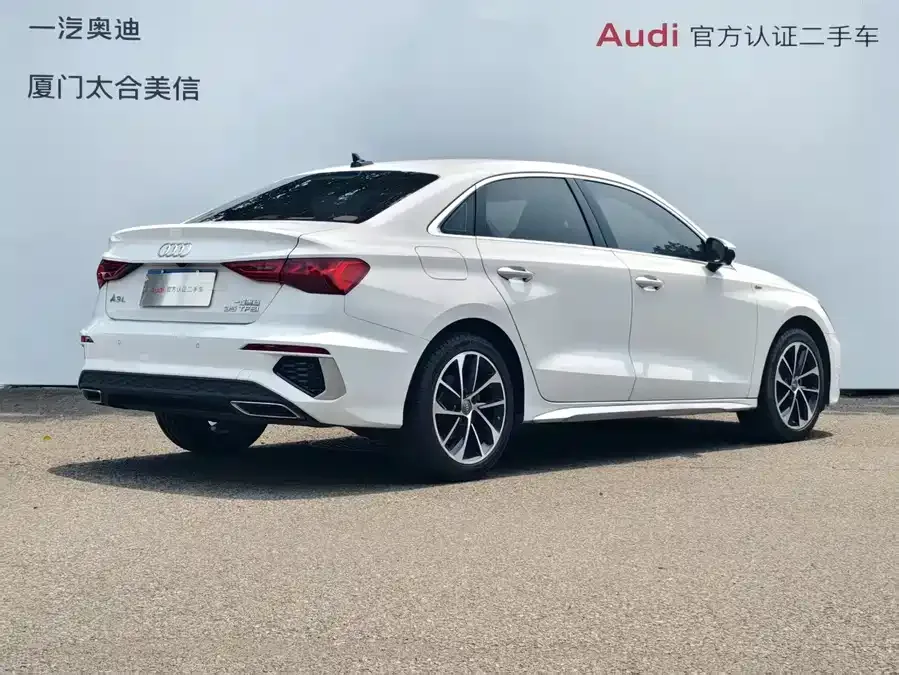 Audi A3 2022 A3L Limousine 35 TFSI aggressive and sporty 2022 — миниатюра 2