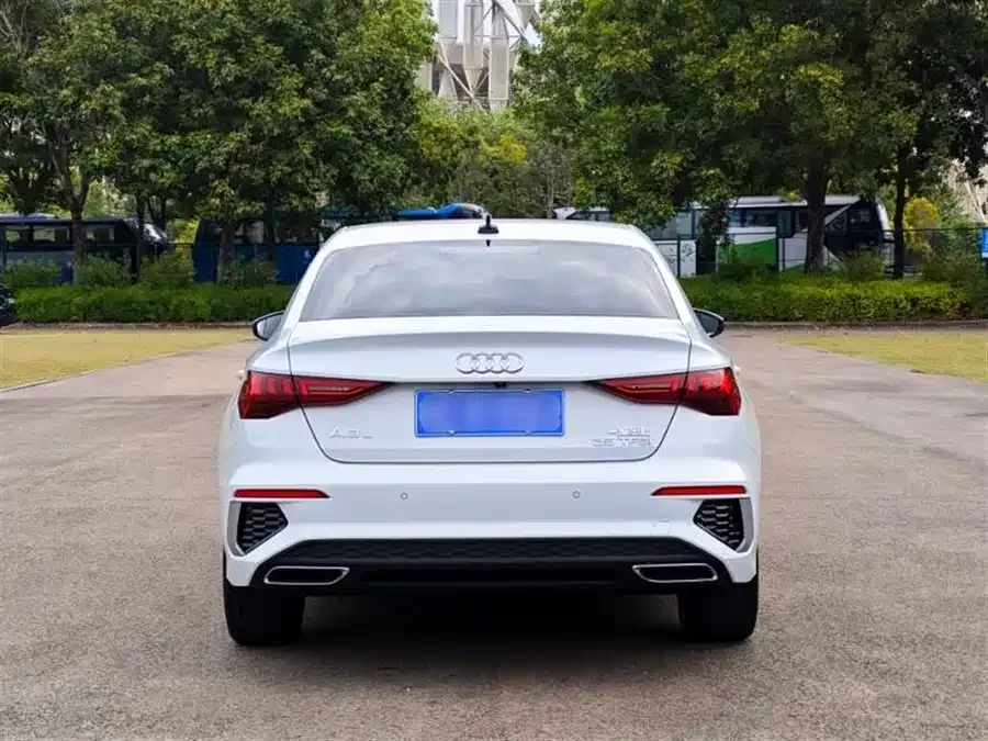 Audi A3 2021 A3L Limousine 35 TFSI Fashion Sports 2022 — миниатюра 3