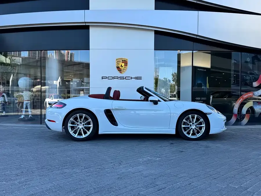 Porsche 718 2022 Boxster 2.0T 2023 — миниатюра 2