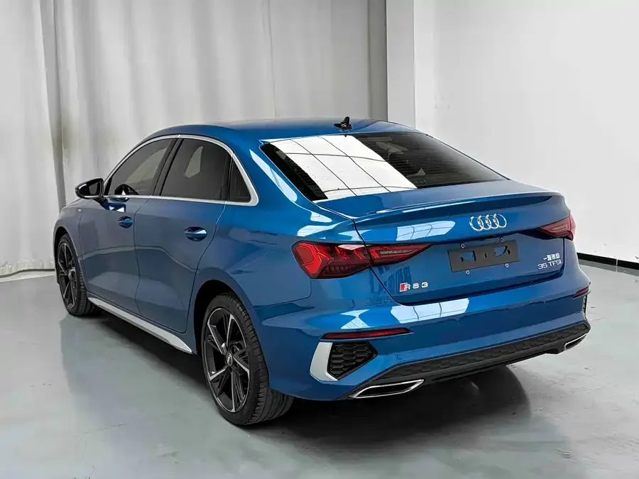 Audi A3 2022 A3L Limousine 35 TFSI Fashion Sports 2022 — миниатюра 3