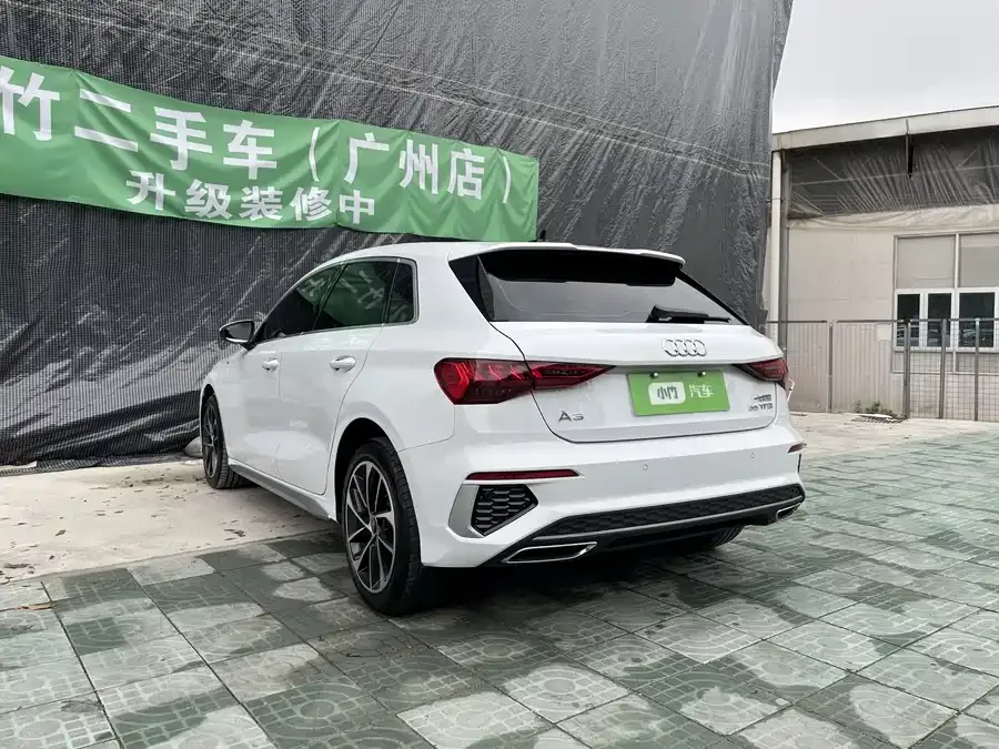 Audi A3 2023 facelift Sportback 35 TFSI aggressive and sporty 2023 — миниатюра 2