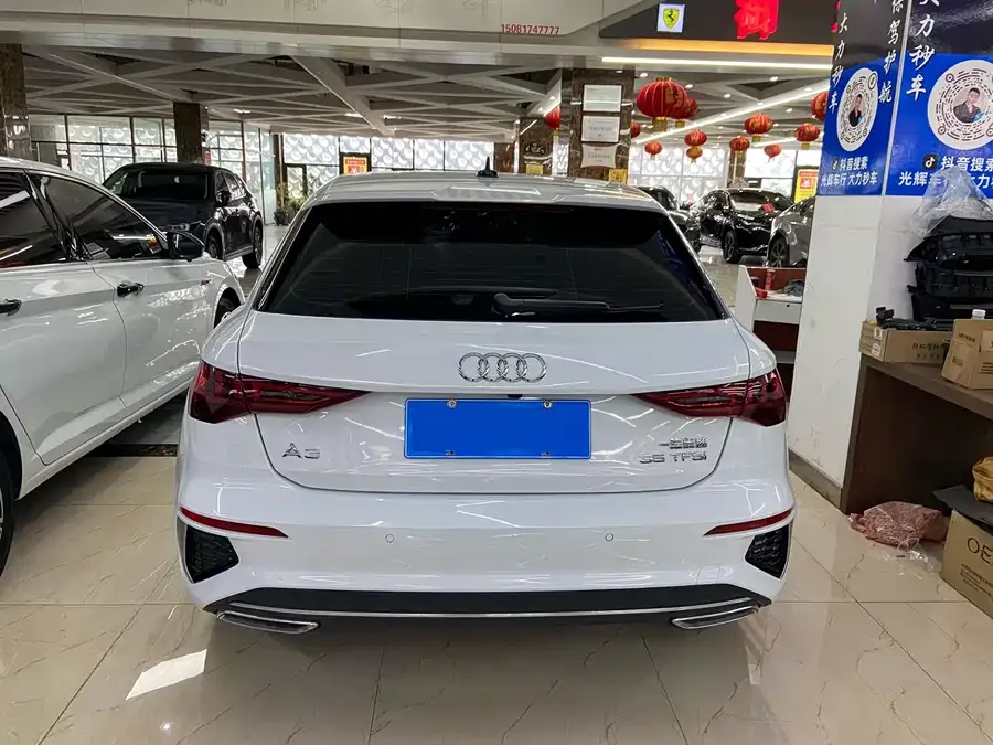 Audi A3 2022 Sportback 35 TFSI stylish and sporty 2022 — миниатюра 2