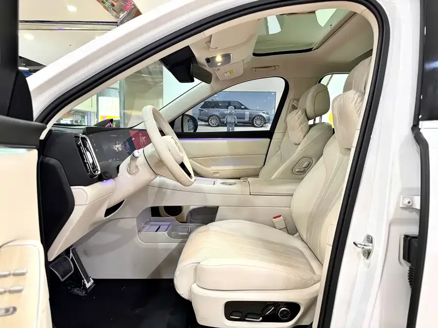 AITO M8 Wenjie M8 2025 Extended Range Max+ Version 53.4kWh 5-Seat Version (192-line LiDAR) 2025 — миниатюра 3