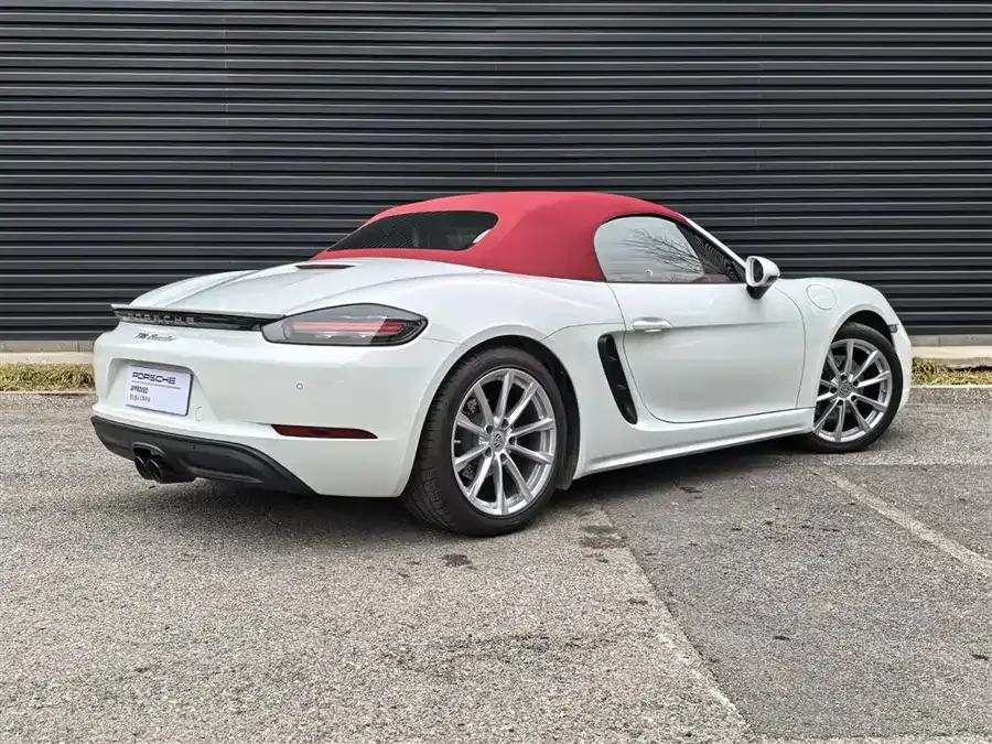Porsche 718 2022 Boxster 2.0T 2025 — миниатюра 2