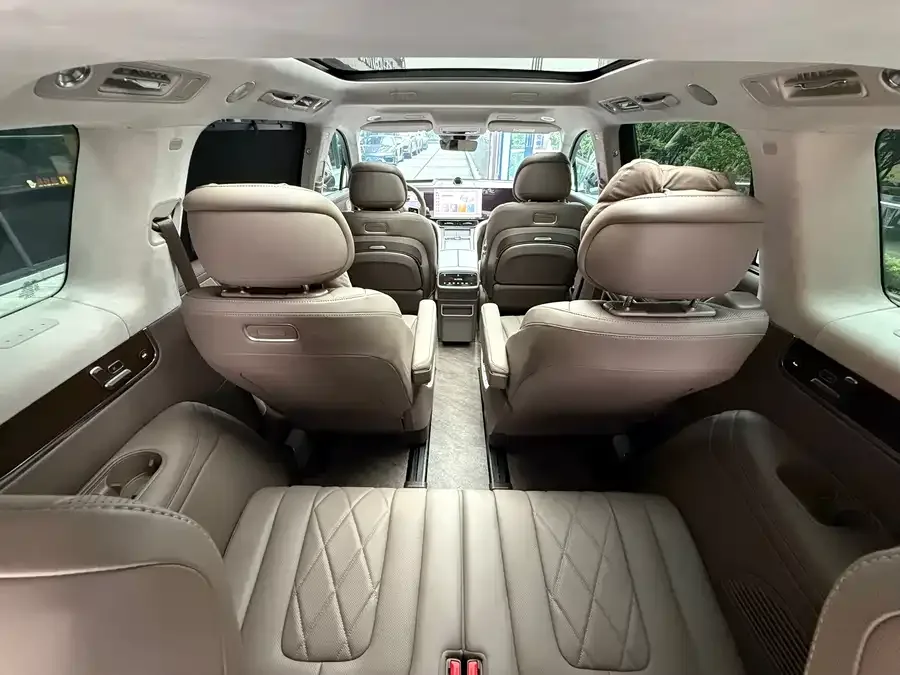 AITO M9 Wenjie M9 2024 Extended Range Max Edition 42kWh 6-seater Edition 2024 — миниатюра 5
