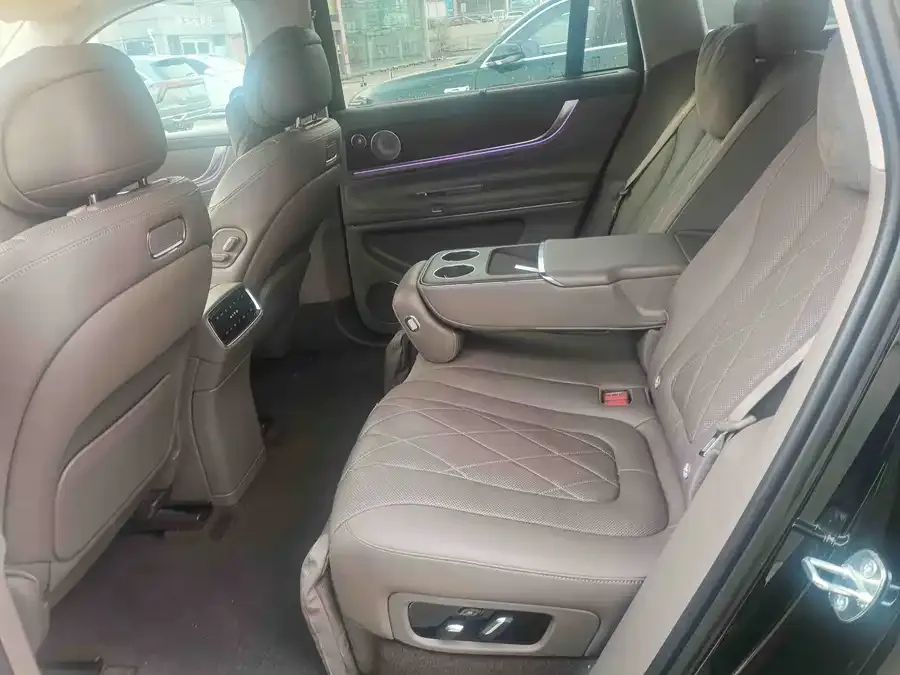 AITO M9 Wenjie M9 2024 Extended Range Ultra Edition 52kWh 5-seater Edition 2024 — миниатюра 4