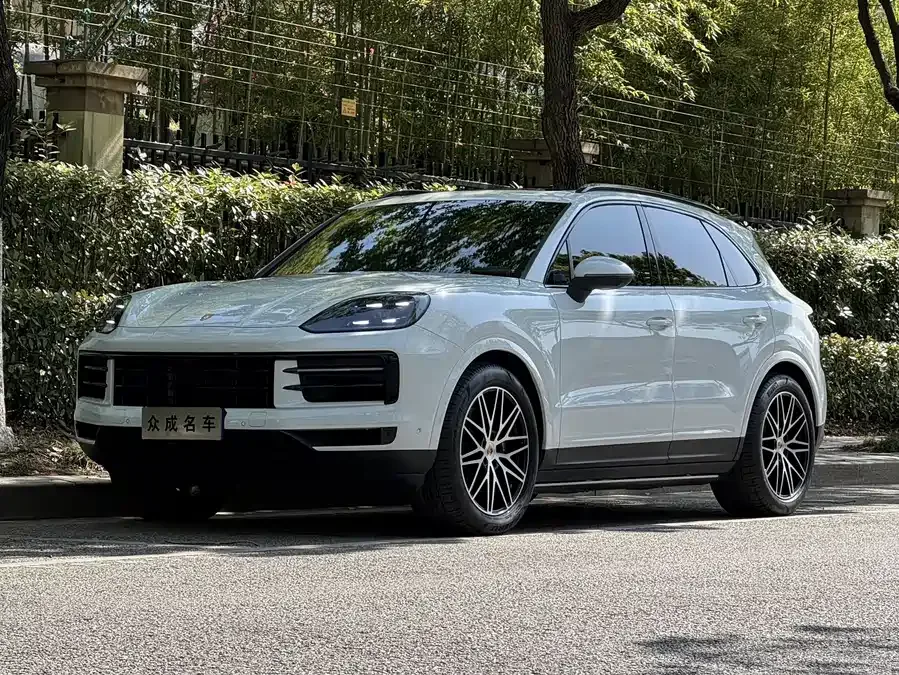 Porsche Cayenne 2025