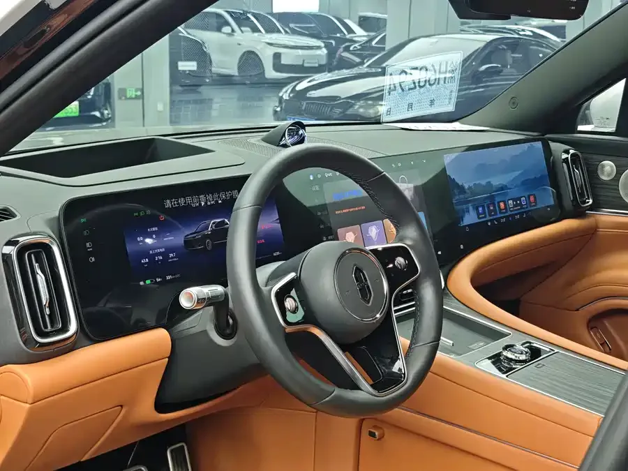 AITO M9 Wenjie M9 2025 Extended Range Ultra Edition 52kWh 6-Seat Version (192-line LiDAR) 2026 — миниатюра 4