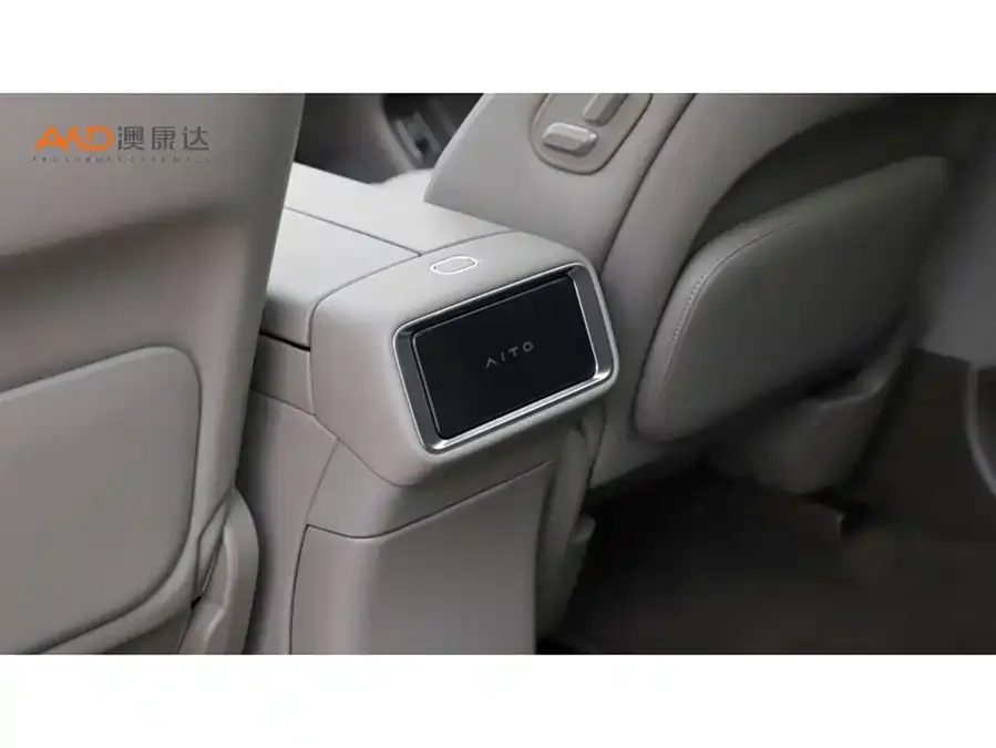 AITO M9 Wenjie M9 2025 Extended Range Ultra Edition 52kWh 6-Seat Version (192-line LiDAR) 2025 — миниатюра 3