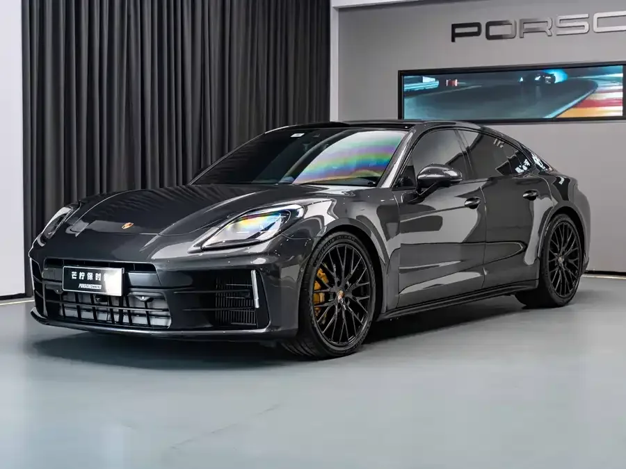 Porsche Panamera 2025