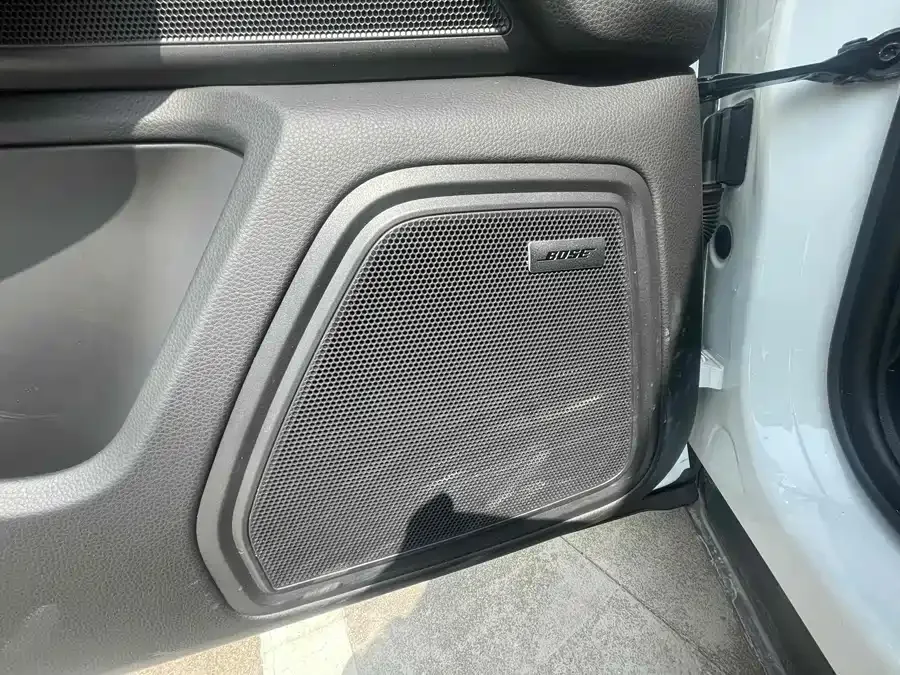 Porsche Macan Macan 2024 Macan 2.0T 2024 — миниатюра 4