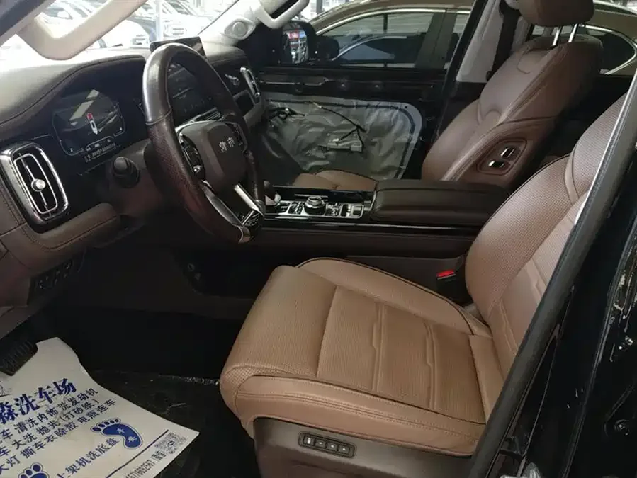 BAIC BJ60 Beijing Off-road BJ60 2022 2.0T Weekend Edition Five Seaters 2023 — миниатюра 3