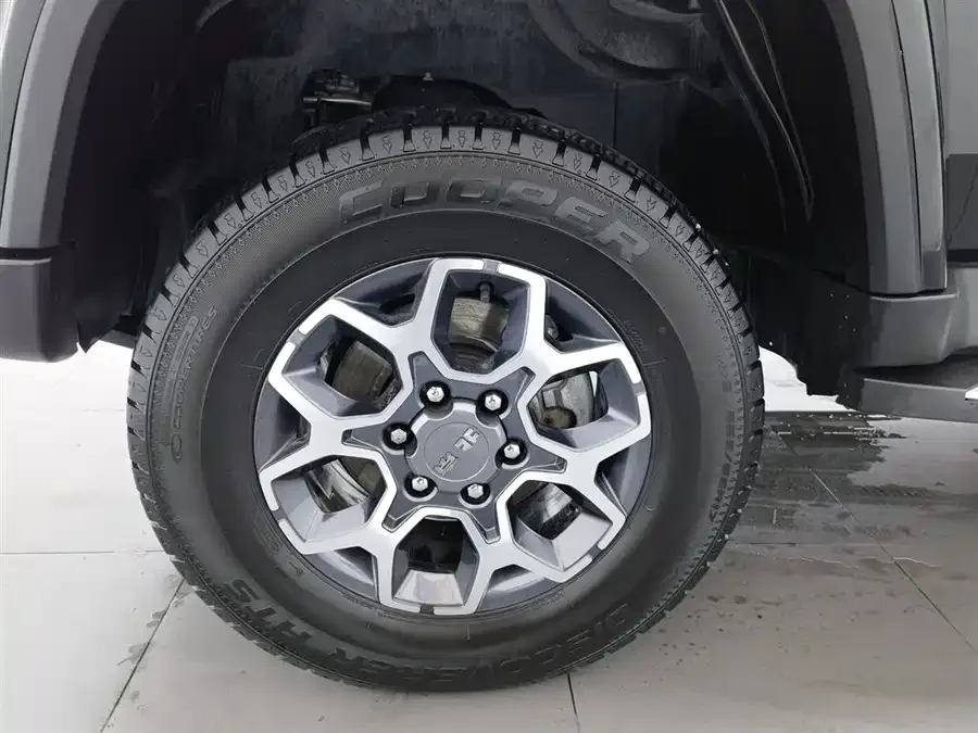 BAIC BJ40 Beijing Off-road BJ40 2024 2.0T Tribute to 2020 Honor Edition 2024 — миниатюра 5