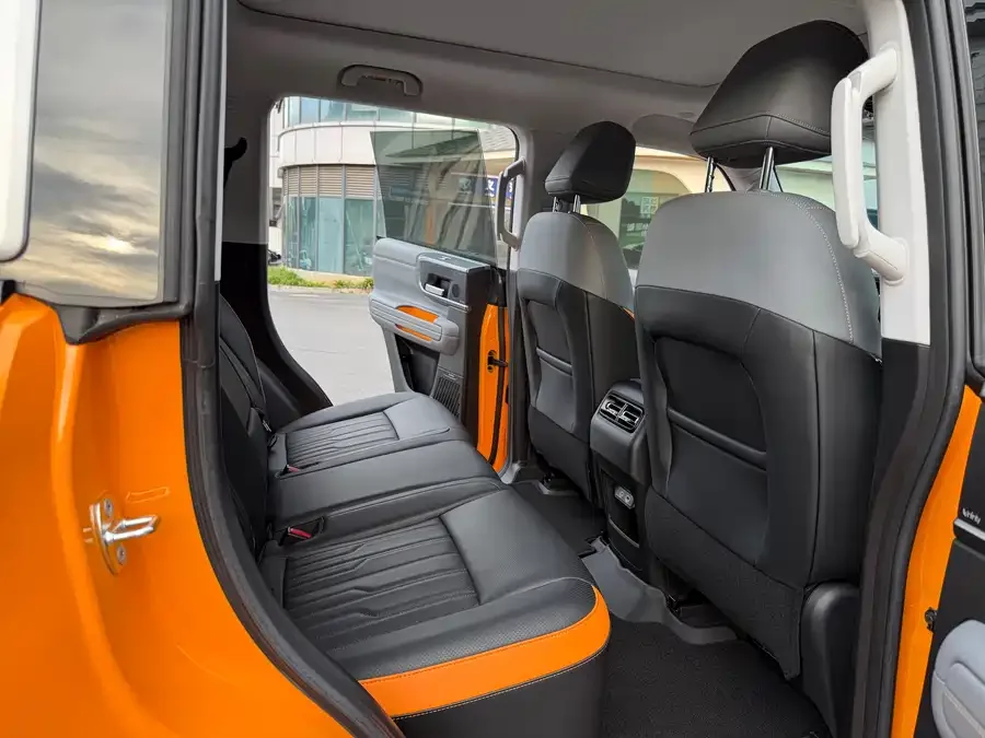 BAIC BJ40 Beijing Off-road BJ40 2024 2.0T New City Hunter Edition Supreme Edition 2024 — миниатюра 4