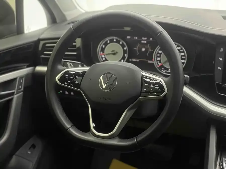 Volkswagen Touareg Touareg 2021 2.0TSI Pilot Special Edition 2023 — миниатюра 5