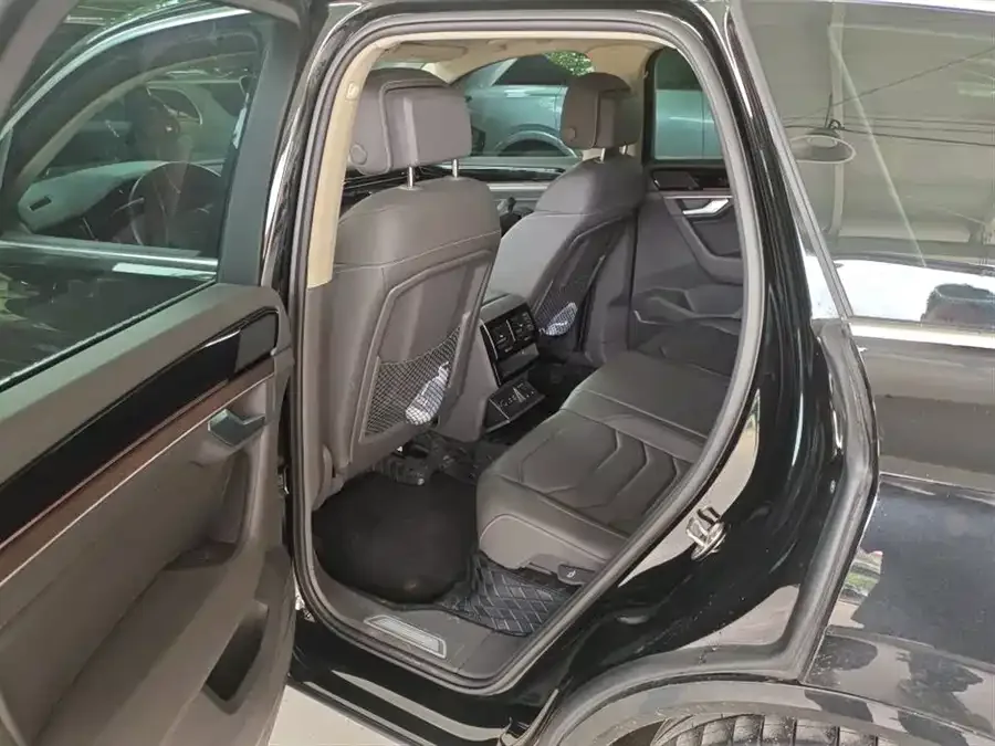 Volkswagen Touareg Touareg 2023 3.0TSI Ruixiang Edition Classic Sports Package 2023 — миниатюра 5
