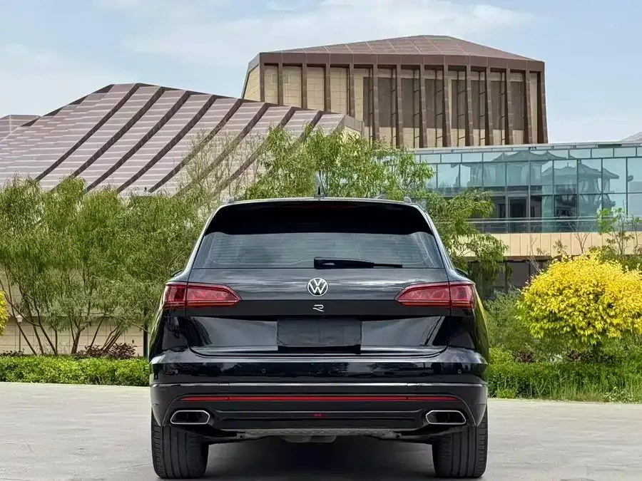 Volkswagen Touareg Touareg 2022 3.0TSI Ruixiang Edition Obsidian Sports Package 2022 — миниатюра 5