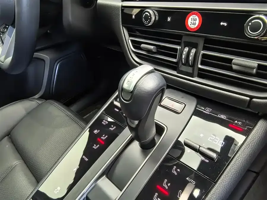 Porsche Macan Macan 2024 Macan 2.0T 2024 — миниатюра 4