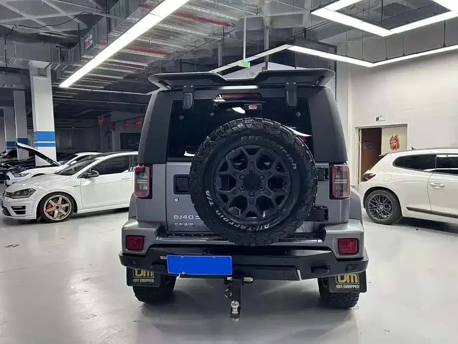 BAIC BJ40 Beijing Off-road BJ40 2022 2.0T Automatic 4WD Touring Tower Champion Edition 2022 — миниатюра 3