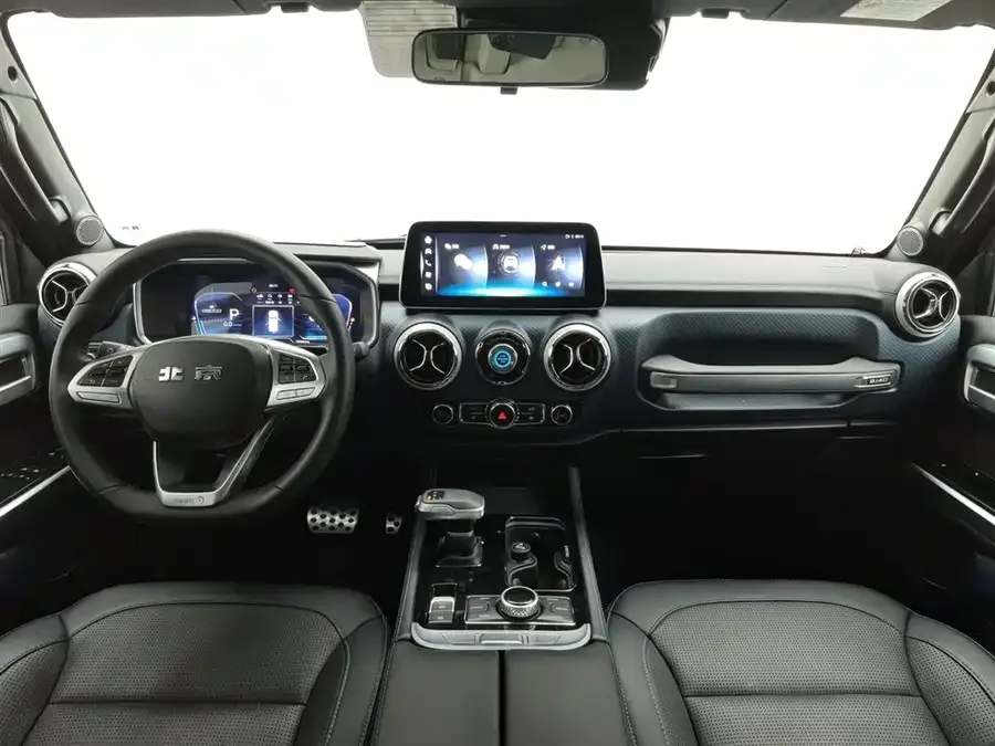 BAIC BJ40 Beijing Off-road BJ40 2023 2.0D Automatic 4WD Blade Hero Edition Knight Edition 2023 — миниатюра 2